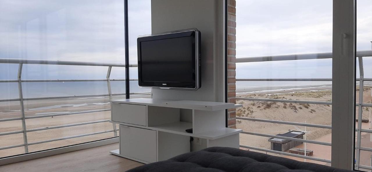 Appartment With Frontal Sea View With 3 Bedrooms Koksijde Exteriér fotografie